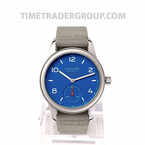 Nomos Glashutte Club neomatik signalblau 742