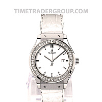 Hublot Classic Fusion 33mm Quartz 581.NE.2010.LR.1204