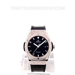 Hublot Classic Fusion Titanium Pave 33mm 582.NX.1170.LR