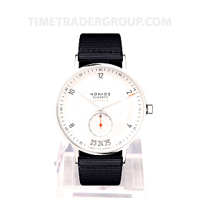 Nomos Glashutte Autobahn neomatik 41 Datum 1301