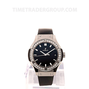 Hublot Classic Fusion Titanium Diamonds 33mm 581.NX.1171.RX.1104