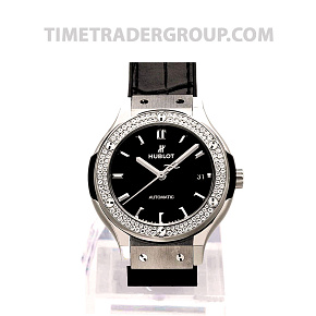 Hublot Classic Fusion 38mm Automatic Titanium 565.NX.1171.LR.1104