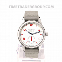 Nomos Glashutte Club neomatik signalweiss 744